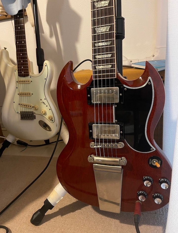 GibsonのSGに後付けでロングヴァイブローラを取り付けようと思って