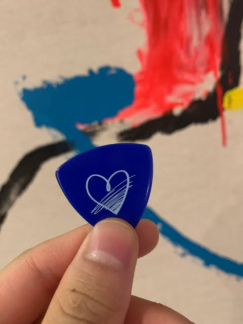 Mrs.GreenAppleの大森元貴さんが使用しているこのピックの厚さ