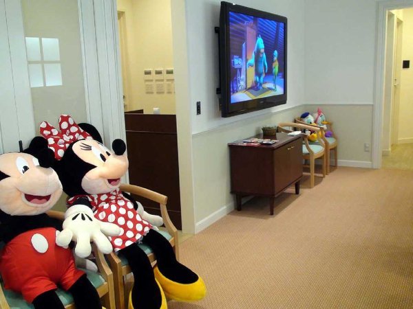 スポンサーラウンジについて ディズニーリゾートってスポンサーラウン Yahoo 知恵袋