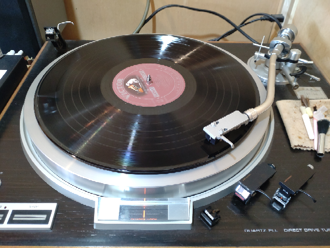 昔のレコードプレヤートリオKP800、使用した経験のある方評価教えて