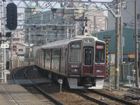 阪急京都線烏丸駅から梅田方面 平日朝６時台の快速急行の電車は座れま Yahoo 知恵袋