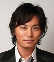 メイちゃんの執事 の再放送を観てます 執事の役でヒゲの方のお名前を教えてく Yahoo 知恵袋