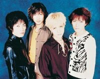 L Arc En Cielのhydeさんが金髪でボブ の Yahoo 知恵袋