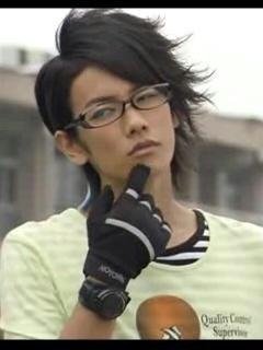 仮面ライダー電王で佐藤健がウラタロスの髪型になったときの画像って