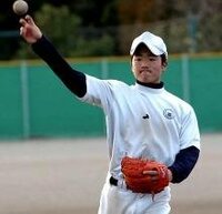 常葉菊川の去年の二塁手、町田友潤さんが使っていたグローブのメーカー 
