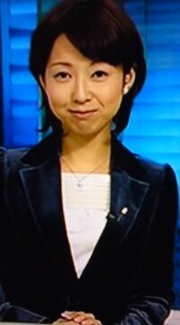 Nhkのｂｓニュースのキャスターってnhkの女性アナよりも美人揃いでは Yahoo 知恵袋