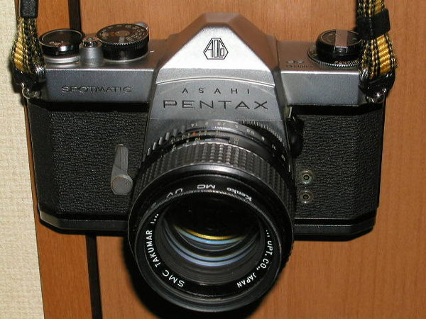 5、60年前のフィルムカメラがあります。 - おじいちゃんが使