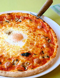 ビスマルク風ピザ ってどんなピザですか ビスマルクは ドイツ統一 Yahoo 知恵袋