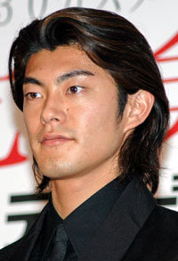 俳優についてです 今 サラリーマン金太郎 に出ている男優さんですが 役名もわか Yahoo 知恵袋