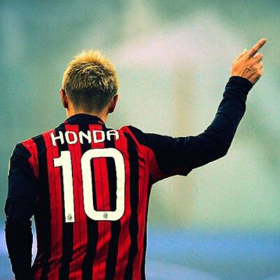 サッカー界で 歴代最高のテクニシャンは 誰だと思いますか Yahoo 知恵袋