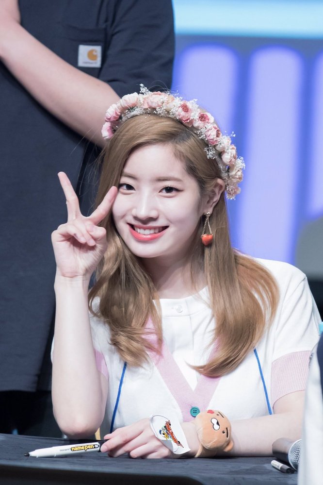 現代文の授業で岩井克人さんの 広告の形而上学 という文を学んでいるので Yahoo 知恵袋