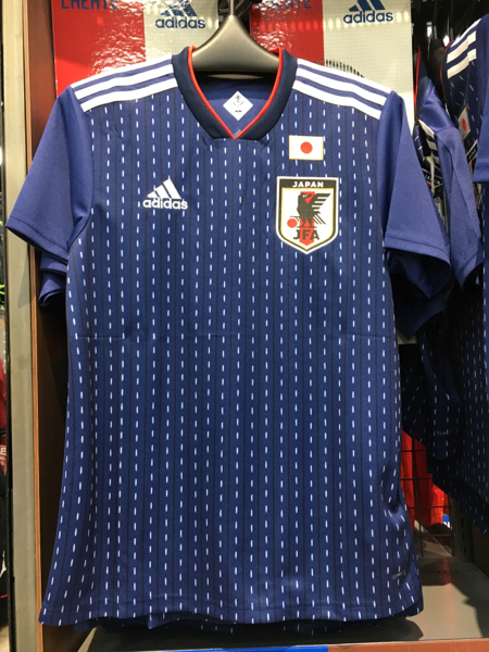 サッカー選手のj3の選手たちの年俸はどのくらいですか Yahoo 知恵袋