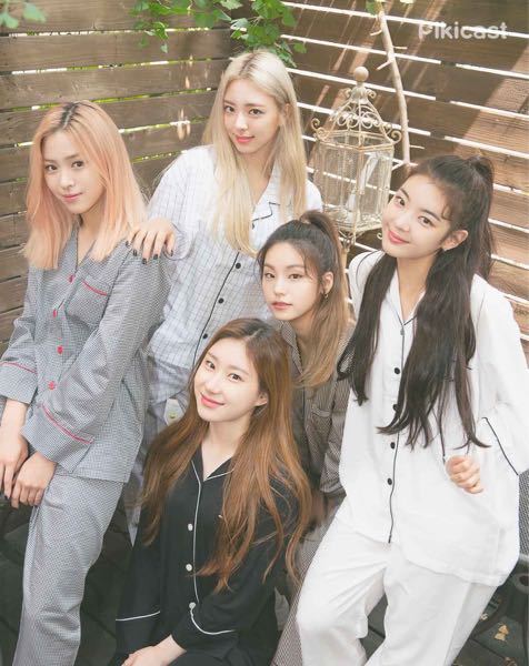 Twiceとblackpinkどっちが人気ですか また どちら Yahoo 知恵袋