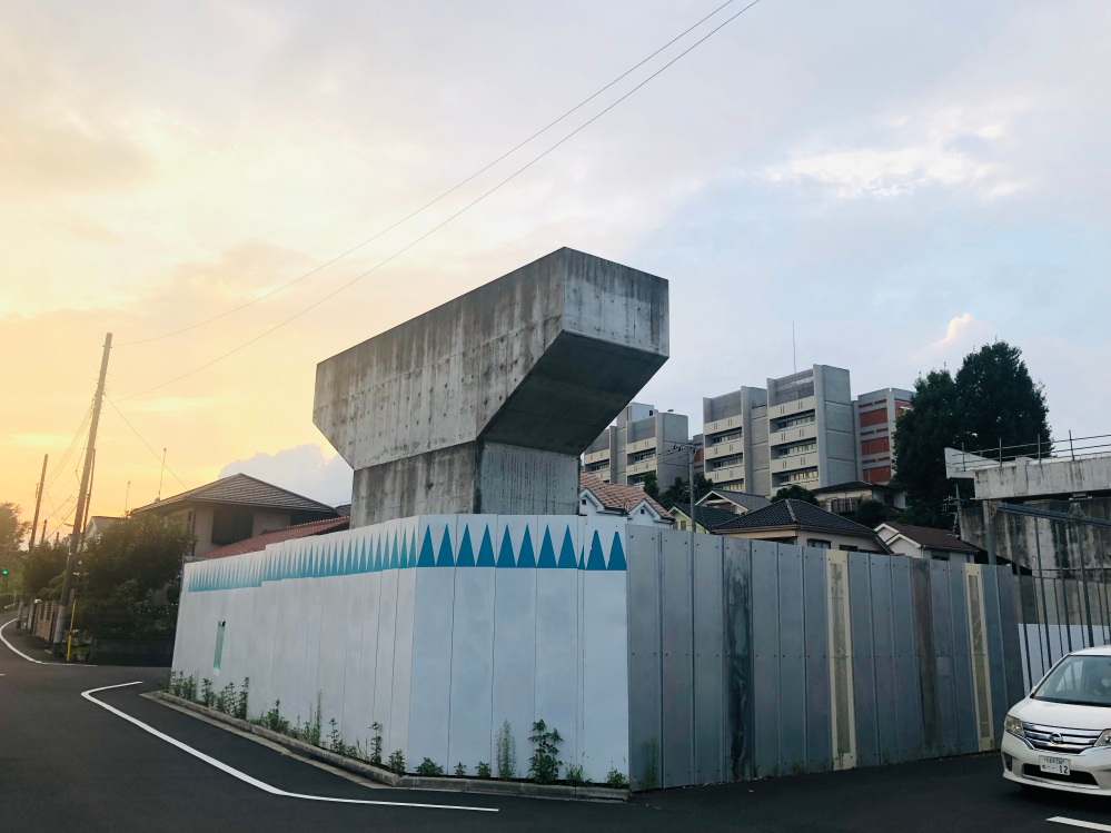 ラッパーのKEIJUさんのアルバムT.A.T.O.のジャケットの写真でKEIJ