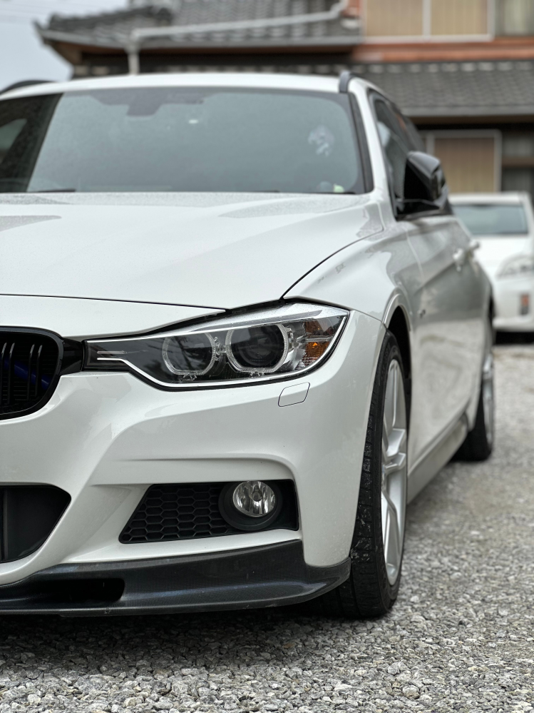 BMW2シリーズアクティブツアラー（U06）のライトについて質問させて