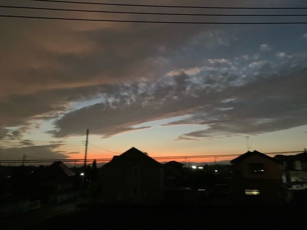 Lineのアイコンを 真っ白にしてる人はどう思いますか 逆に 真っ Yahoo 知恵袋