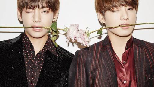 質問です Btsの花様年華のライブでｖが進撃の防弾でにっこにっこにー Yahoo 知恵袋