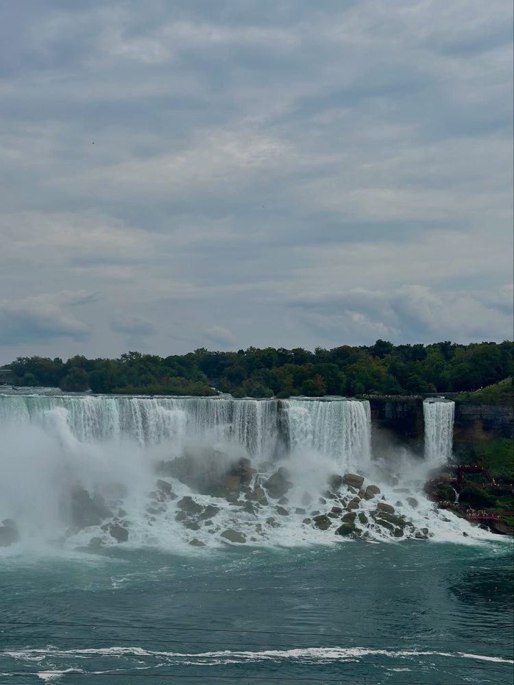 Gta5車これなんて車ですか ベネファクターのフェルツァーと言う車で Yahoo 知恵袋