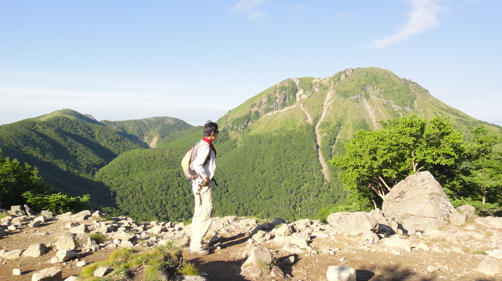 みなさん こんにちは トモ チェセンはローツェ南壁に登攀したと Yahoo 知恵袋