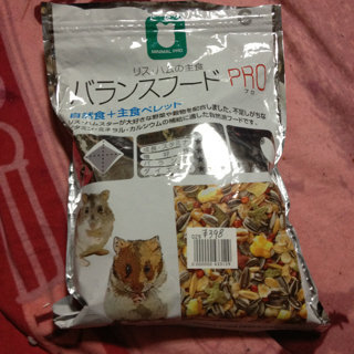 ハムスターは生米 または炊いた米を食べても大丈夫なのでしょうか 後 こ Yahoo 知恵袋