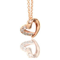 女子高生に質問 ハートのネックレスをプレゼントでもらうあとし Yahoo 知恵袋