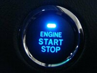 最近の車ってキーを回さずにボタンを押してエンジンを起動させたり停止させ Yahoo 知恵袋