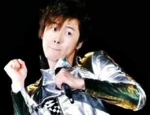 東方神起ユノチャンミン下の画像がいつのライブのものかわかる方教えて下さ Yahoo 知恵袋
