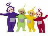 昔 Nhkでやっていた紫色 黄緑色 黄色 赤色の4人組のキャラクターの Yahoo 知恵袋