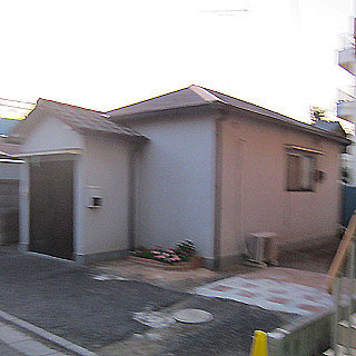 一戸建ての建築費っていくらでしょうか？写真のような平屋で多分1DK 