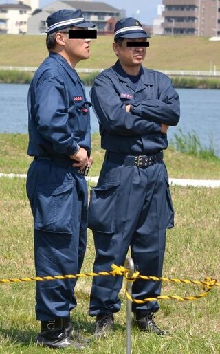 この様な作業服を販売しているところを御存知の方宜しくお願いし Yahoo 知恵袋