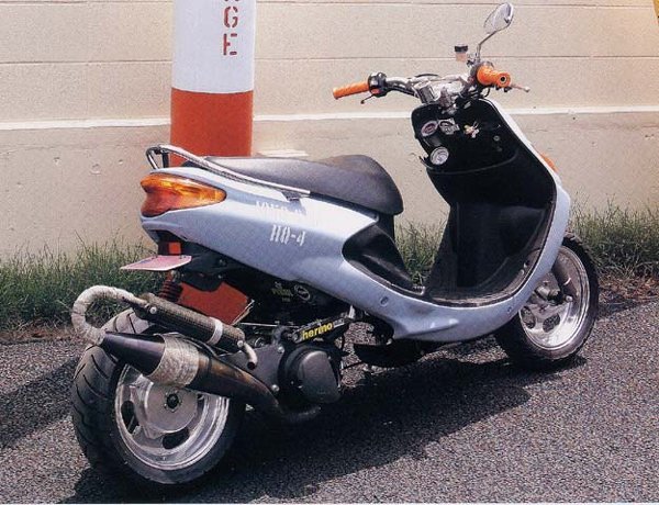 バイク（本物）のタンクをMr.カラースプレーで塗装しても耐久