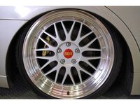 これは本物のＢＢＳ-LMですか？センターキャップが妙に小さい... - Yahoo!知恵袋