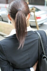 例えば 傍にこういった後姿美人の女性がいて きっと可愛い女の Yahoo 知恵袋