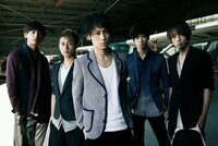 Uverworldのメンバー覚えたいのですが顔と名前が一致しません 誰 Yahoo 知恵袋