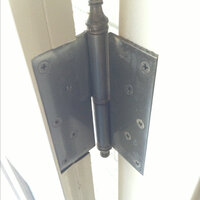 至急 玄関ドアの傾き調節についてです 玄関ドアの手持ちの下が擦れ上手く閉まりま 教えて 住まいの先生 Yahoo 不動産