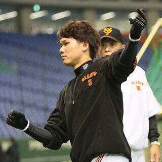 坂本勇人選手って絶対 髪の毛イジってますよね そうですね 笑まあ Yahoo 知恵袋