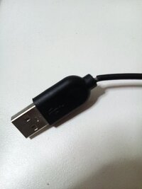 マウスはネジがないと分解出来ませんか 内部を掃除したいんですが外 Yahoo 知恵袋