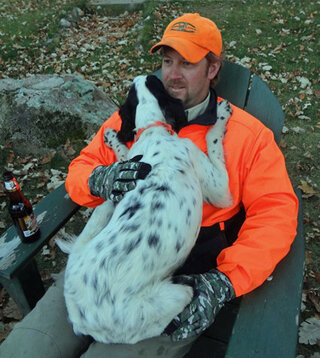 ソファに座っていると飼っている犬が膝の上まできて挙句のはてには肩の上で Yahoo 知恵袋