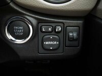 自動車 サイドミラーの格納 開閉 ボタン 自動車のサイドミラー格 Yahoo 知恵袋