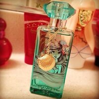 ディズニーシーの中で香水を売っている店はありますか 香水ではないですが Yahoo 知恵袋