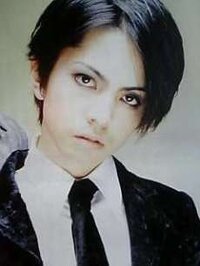 ラルクのハイドの目にしたくて美容整形外科にハイドのいろんな写真を Yahoo 知恵袋