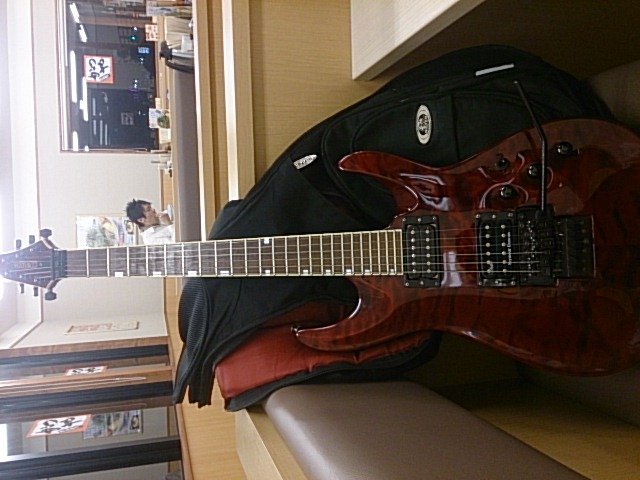 この旧ロゴedwardsホライズンの詳細がわかる人いますか？ - Yahoo