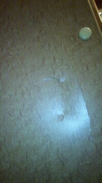 レオパレスにの破損について下が収納スペースのベッドの木の壁にひびを入れてしまいま 教えて 住まいの先生 Yahoo 不動産