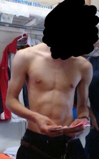 こんな肩幅を手に入れるにはどうすればいいのでしょうか いいトレーニング Yahoo 知恵袋