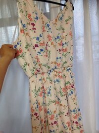 通販で買った花柄のワンピが思ったよりおばさんっぽくて着こなし Yahoo 知恵袋