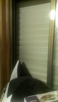 窓のこの蛇腹の開け方がわかりません 教えて 住まいの先生 Yahoo 不動産