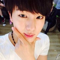 Btsのジンくんのファンって年齢層高めじゃないですか 防 Yahoo 知恵袋