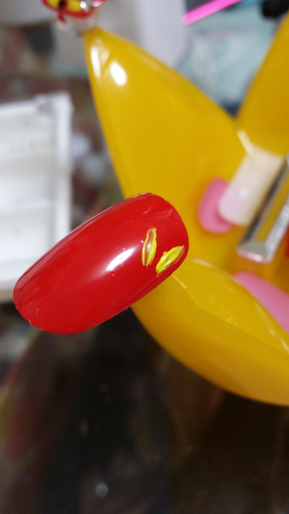 ネイル検定3級アートでヒマワリを描いてるのですが 写真のように 花びら Yahoo 知恵袋