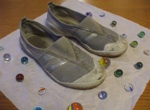 吹奏楽部の女子の上履きを見ると 真っ黒ですが なんで そこまで真っ Yahoo 知恵袋