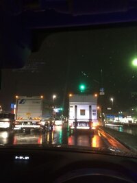 ワイパー跡について 雨の日にワイパーを動かすとフロントガラスのちょ Yahoo 知恵袋